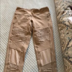 ALO Yoga Moto Legging